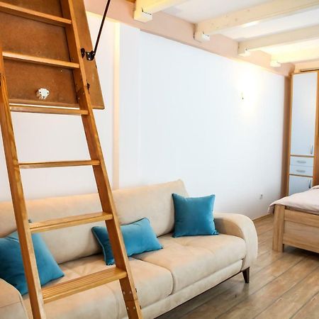 Sara Apartment Цетине Екстериор снимка